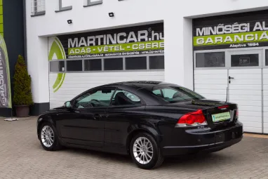 VOLVO C70 2.0 D Kinetic Sport Sapphire Black Edition +Első Tulajdonos +Prémium állapot +2X-s Garancia !!