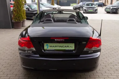 VOLVO C70 2.0 D Kinetic Sport Sapphire Black Edition +Első Tulajdonos +Prémium állapot +2X-s Garancia !!