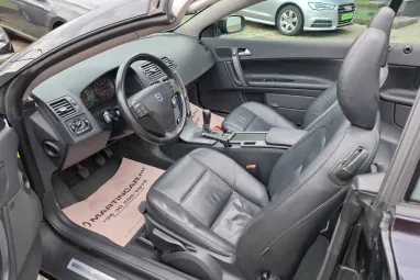 VOLVO C70 2.0 D Kinetic Sport Sapphire Black Edition +Első Tulajdonos +Prémium állapot +2X-s Garancia !!