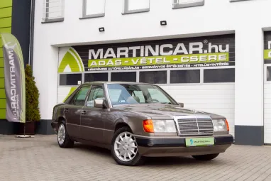 MERCEDES-BENZ W 124 200 E Light Brown +Friss Műszakival +Napfénytető +Vonóhorog +2X-s GARANCIA !!