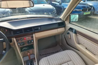 MERCEDES-BENZ W 124 200 E Light Brown +Friss Műszakival +Napfénytető +Vonóhorog +2X-s GARANCIA !!