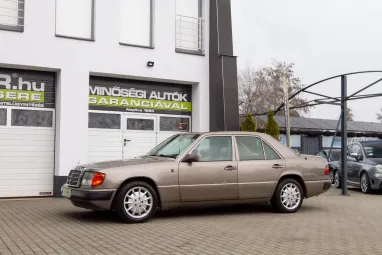 MERCEDES-BENZ W 124 200 E Light Brown +Friss Műszakival +Napfénytető +Vonóhorog +2X-s GARANCIA !!