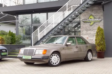 MERCEDES-BENZ W 124 200 E Light Brown +Friss Műszakival +Napfénytető +Vonóhorog +2X-s GARANCIA !!