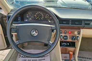 MERCEDES-BENZ W 124 200 E Light Brown +Friss Műszakival +Napfénytető +Vonóhorog +2X-s GARANCIA !!