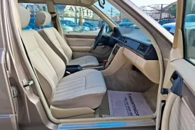 MERCEDES-BENZ W 124 200 E Light Brown +Friss Műszakival +Napfénytető +Vonóhorog +2X-s GARANCIA !!