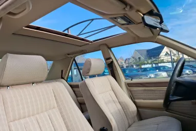 MERCEDES-BENZ W 124 200 E Light Brown +Friss Műszakival +Napfénytető +Vonóhorog +2X-s GARANCIA !!