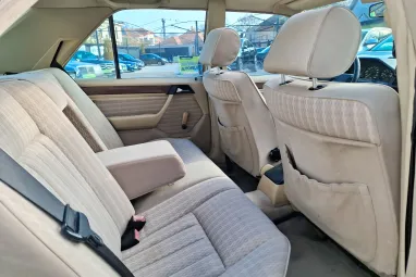 MERCEDES-BENZ W 124 200 E Light Brown +Friss Műszakival +Napfénytető +Vonóhorog +2X-s GARANCIA !!