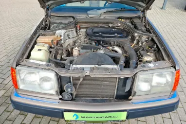 MERCEDES-BENZ W 124 200 E Light Brown +Friss Műszakival +Napfénytető +Vonóhorog +2X-s GARANCIA !!