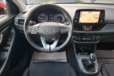 HYUNDAI I30 1.0 T-GDi Travel Plus Prémium +Engine Red +Igényes állapot +Magas Felszereltség +2X-s GARANCIA !!
