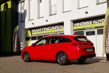 HYUNDAI I30 1.0 T-GDi Travel Plus Prémium +Engine Red +Igényes állapot +Magas Felszereltség +2X-s GARANCIA !!