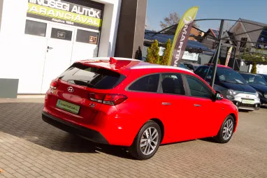 HYUNDAI I30 1.0 T-GDi Travel Plus Prémium +Engine Red +Igényes állapot +Magas Felszereltség +2X-s GARANCIA !!