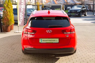 HYUNDAI I30 1.0 T-GDi Travel Plus Prémium +Engine Red +Igényes állapot +Magas Felszereltség +2X-s GARANCIA !!