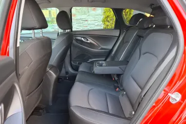 HYUNDAI I30 1.0 T-GDi Travel Plus Prémium +Engine Red +Igényes állapot +Magas Felszereltség +2X-s GARANCIA !!