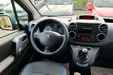 PEUGEOT PARTNER Tepee 1.6 HDi Active e Sport +Kyanos Blue +Cobalt enteriör +Igényes állapot +2X-s GARANCIA !!