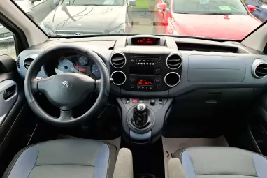 PEUGEOT PARTNER Tepee 1.6 HDi Active e Sport +Kyanos Blue +Cobalt enteriör +Igényes állapot +2X-s GARANCIA !!