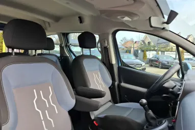 PEUGEOT PARTNER Tepee 1.6 HDi Active e Sport +Kyanos Blue +Cobalt enteriör +Igényes állapot +2X-s GARANCIA !!