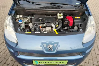 PEUGEOT PARTNER Tepee 1.6 HDi Active e Sport +Kyanos Blue +Cobalt enteriör +Igényes állapot +2X-s GARANCIA !!