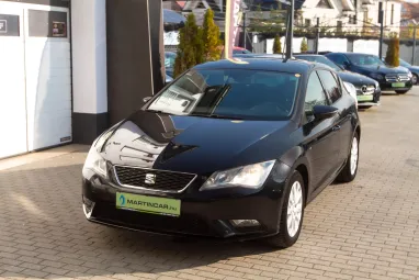 SEAT LEON 1.6 CR TDI Style SPORT Edition +Phantom BLACK +Végig vezetett szervízkönyv +2X-s GARANCIA !!
