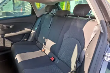 SEAT LEON 1.6 CR TDI Style SPORT Edition +Phantom BLACK +Végig vezetett szervízkönyv +2X-s GARANCIA !!