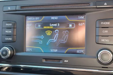 SEAT LEON 1.6 CR TDI Style SPORT Edition +Phantom BLACK +Végig vezetett szervízkönyv +2X-s GARANCIA !!