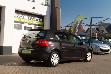 VOLKSWAGEN GOLF V 1.9 PD TDI Sportline GOAL Black Magic Metallic +Első Tulajdonostól +2X-s GARANCIA !!