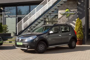 DACIA SANDERO 1.6 Stepway Grey Comet Metallic +1.Tulajdonos +Friss Műszaki +Keveset futott +2X-s GARANCIA !!