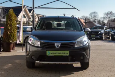 DACIA SANDERO 1.6 Stepway Grey Comet Metallic +1.Tulajdonos +Friss Műszaki +Keveset futott +2X-s GARANCIA !!
