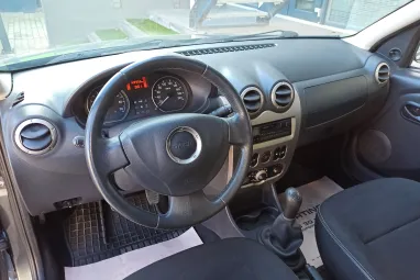 DACIA SANDERO 1.6 Stepway Grey Comet Metallic +1.Tulajdonos +Friss Műszaki +Keveset futott +2X-s GARANCIA !!
