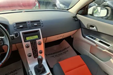 VOLVO C30 1.6 D [D2] R-Design SPORT DRIVe Ice White +Orange Flame +Full Szervízkönyv +2X-s GARANCIA !!