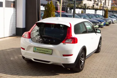 VOLVO C30 1.6 D [D2] R-Design SPORT DRIVe Ice White +Orange Flame +Full Szervízkönyv +2X-s GARANCIA !!