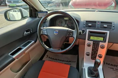 VOLVO C30 1.6 D [D2] R-Design SPORT DRIVe Ice White +Orange Flame +Full Szervízkönyv +2X-s GARANCIA !!
