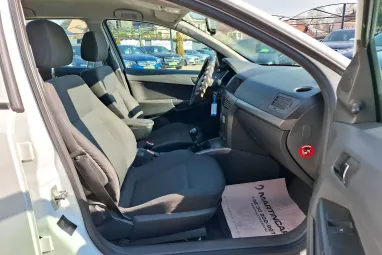 OPEL ASTRA H Caravan 1.6 Essentia Eredeti Magyar Autó +Igényes állapot +2X-s GARANCIA !!