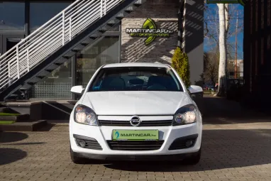 OPEL ASTRA H Caravan 1.6 Essentia Eredeti Magyar Autó +Igényes állapot +2X-s GARANCIA !!