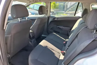 OPEL ASTRA H Caravan 1.6 Essentia Eredeti Magyar Autó +Igényes állapot +2X-s GARANCIA !!