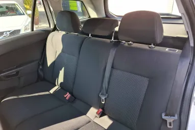 OPEL ASTRA H Caravan 1.6 Essentia Eredeti Magyar Autó +Igényes állapot +2X-s GARANCIA !!