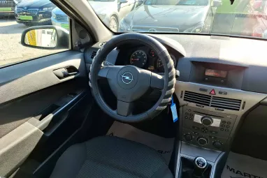 OPEL ASTRA H Caravan 1.6 Essentia Eredeti Magyar Autó +Igényes állapot +2X-s GARANCIA !!