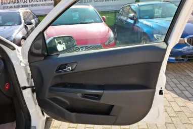OPEL ASTRA H Caravan 1.6 Essentia Eredeti Magyar Autó +Igényes állapot +2X-s GARANCIA !!