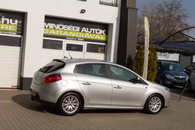 FIAT BRAVO 1.4 T-Jet Dynamic Silver Grey Metallic +1.Tulajdonos +Friss Műszaki +Keveset futott +2X-s GARANCIA !!