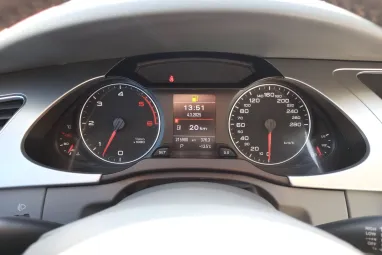 AUDI A4 Avant 2.7 V6 TDI DPF Multitronic EU5 ICE Silver +Saind Beige Enteriör +Igényes állapot +2X-s GARANCIA !!