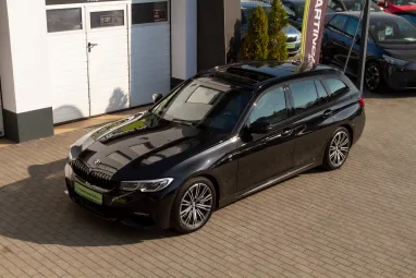 BMW 330i M Sport (Automata) Black Sapphire +Max Felszerelt +Full Szervizelt +2X-s GARANCIA !!