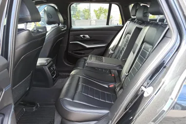 BMW 330i M Sport (Automata) Black Sapphire +Max Felszerelt +Full Szervizelt +2X-s GARANCIA !!
