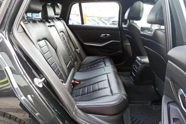 BMW 330i M Sport (Automata) Black Sapphire +Max Felszerelt +Full Szervizelt +2X-s GARANCIA !!