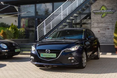 MAZDA 3 Sport 2.2 D Revolution Top Deep Crystal Blue +Gazdagon felszerelt +Friss Szervíz +2X-s GARANCIA !!