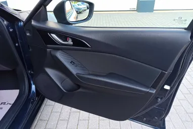 MAZDA 3 Sport 2.2 D Revolution Top Deep Crystal Blue +Gazdagon felszerelt +Friss Szervíz +2X-s GARANCIA !!