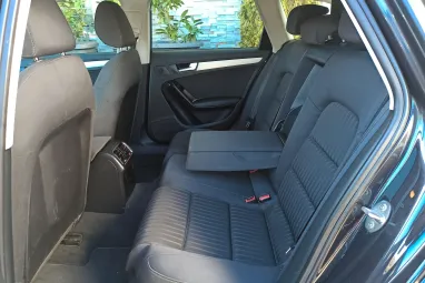 AUDI A4 Avant 2.0 TDI DPF Lava Gray +Első Tulajdonostól +Vonóhorog +2X-s GARANCIA !!