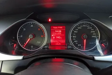 AUDI A4 Avant 2.0 TDI DPF Lava Gray +Első Tulajdonostól +Vonóhorog +2X-s GARANCIA !!