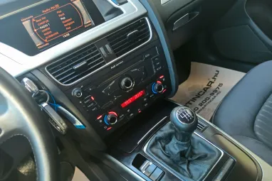 AUDI A4 Avant 2.0 TDI DPF Lava Gray +Első Tulajdonostól +Vonóhorog +2X-s GARANCIA !!