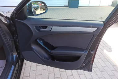 AUDI A4 Avant 2.0 TDI DPF Lava Gray +Első Tulajdonostól +Vonóhorog +2X-s GARANCIA !!