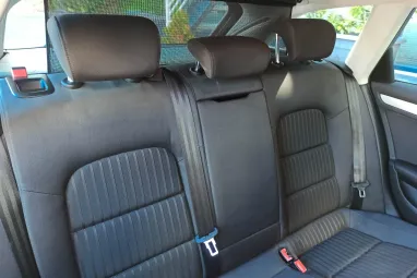 AUDI A4 Avant 2.0 TDI DPF Lava Gray +Első Tulajdonostól +Vonóhorog +2X-s GARANCIA !!