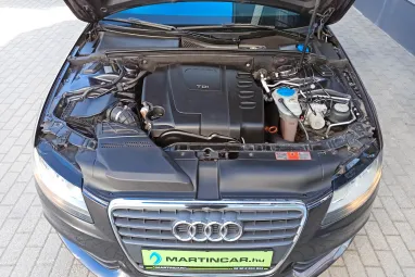 AUDI A4 Avant 2.0 TDI DPF Lava Gray +Első Tulajdonostól +Vonóhorog +2X-s GARANCIA !!